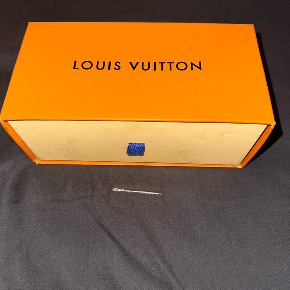 Louis Vuitton 1.1 millionaires sunglasses - Picture 1 of 4
